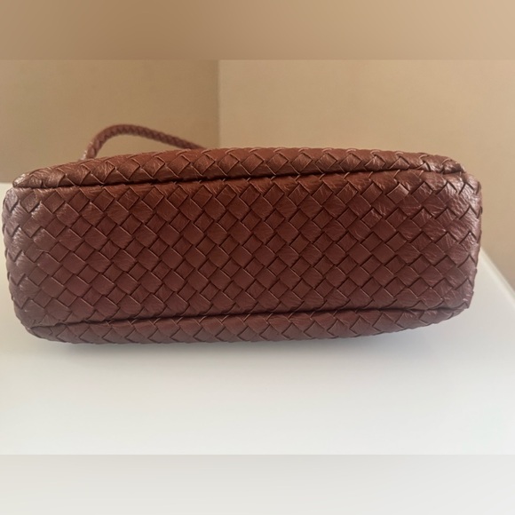 Modern + Chic Elegant Elle Woven shoulder/Crossbody Bag-cinnamon - Picture 9 of 13